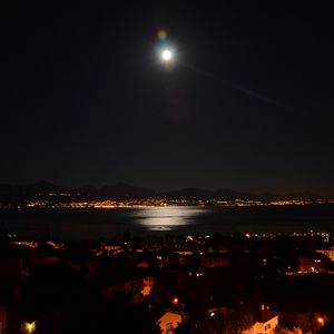 Preview wallpaper night city, city lights, lake geneva