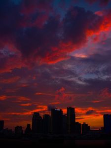 Preview wallpaper night city, skyscrapers, clouds, horizon
