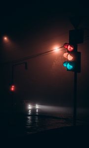 Preview wallpaper night, dark, road, fog, traffic light, car