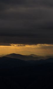 Preview wallpaper night, mountains, clouds, horizon, dark, overcast