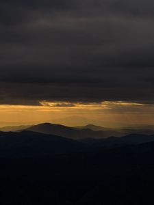 Preview wallpaper night, mountains, clouds, horizon, dark, overcast