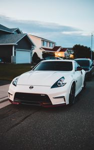 Preview wallpaper nissan 350z, nissan, sports car, car, front view, white