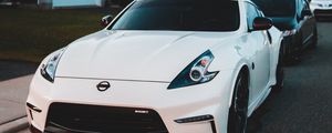 Preview wallpaper nissan 350z, nissan, sports car, car, front view, white