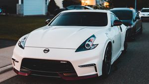 Preview wallpaper nissan 350z, nissan, sports car, car, front view, white