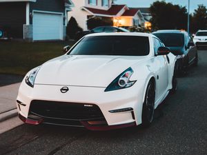 Preview wallpaper nissan 350z, nissan, sports car, car, front view, white