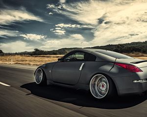 Preview wallpaper nissan, 350z, stance, movement, speed, side view