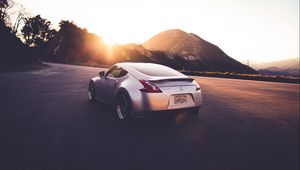 Preview wallpaper nissan, 370 z, car, traffic, road