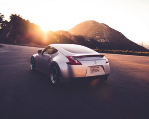 Preview wallpaper nissan, 370 z, car, traffic, road