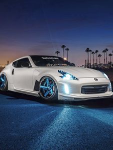 Preview wallpaper nissan, 370z, avant, white, side view