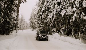 Preview wallpaper nissan, car, suv, snow, trees