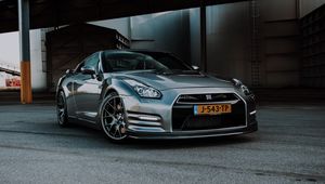 Preview wallpaper nissan gt-r, nissan, car, silver, road