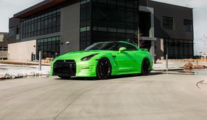 Preview wallpaper nissan gt-r, nissan, car, green, parking