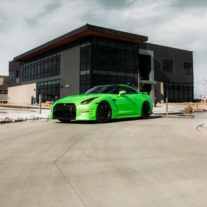 Preview wallpaper nissan gt-r, nissan, car, green, parking