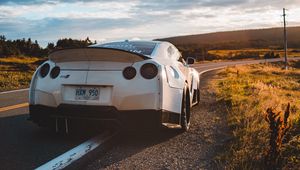 Preview wallpaper nissan gt-r, nissan, sportscar, car, white, rear view