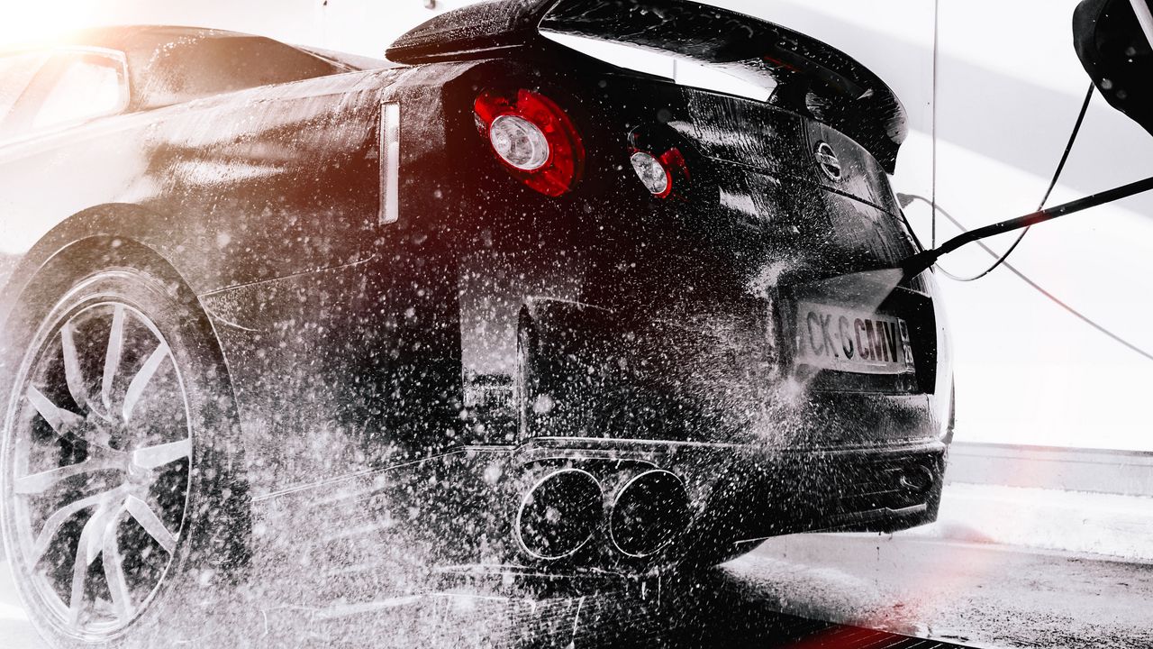 Wallpaper nissan r35 gt-r, washing, car, spray