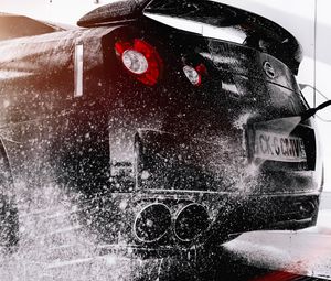 Preview wallpaper nissan r35 gt-r, washing, car, spray