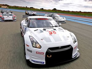Preview wallpaper nissan, races, rally, arrival, line, car