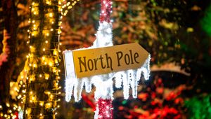 Preview wallpaper north pole, sign, inscription, text, backlight