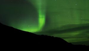 Preview wallpaper northern lights, aurora, green, night, dark