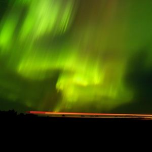 Preview wallpaper northern lights, aurora, horizon, starry sky, green