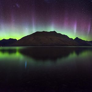 Preview wallpaper northern lights, aurora, mountain, lake, queenstown, new zealand