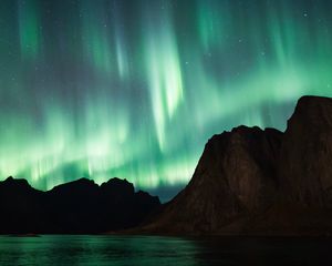 Preview wallpaper northern lights, aurora, mountains, lake, night