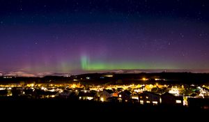 Preview wallpaper northern lights, aurora, starry sky, village, city, light, stars, scotland