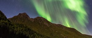 Preview wallpaper northern lights, hill, nature