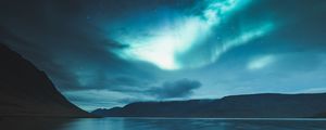 Preview wallpaper northern lights, lake, mountains, night, sky