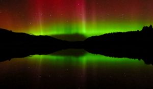 Preview wallpaper northern lights, lake, night