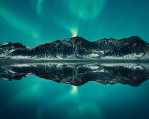 Preview wallpaper northern lights, mountains, lake, night, landscape