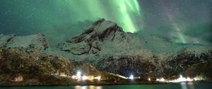 Preview wallpaper northern lights, mountains, lights, lake