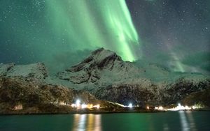 Preview wallpaper northern lights, mountains, lights, lake