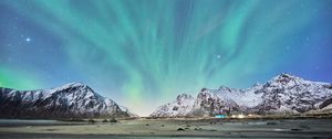 Preview wallpaper northern lights, mountains, snow, snowy, landscape