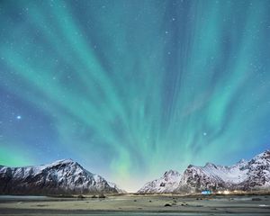 Preview wallpaper northern lights, mountains, snow, snowy, landscape