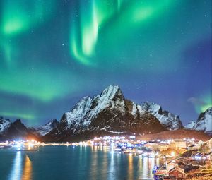 Preview wallpaper northern lights, mountains, snow, snowy, coast, houses