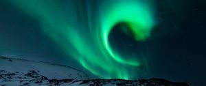 Preview wallpaper northern lights, relief, snowy