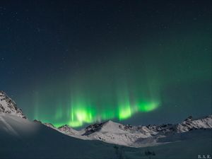 Preview wallpaper northern lights, sky, mountains, snow, winter, landscape