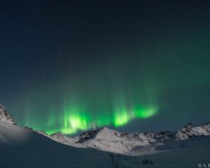 Preview wallpaper northern lights, sky, mountains, snow, winter, landscape