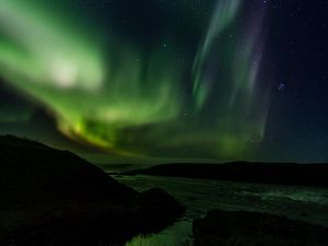 Preview wallpaper northern lights, starry sky, river, hills, night