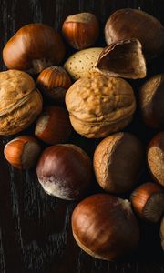 Preview wallpaper nuts, hazelnuts, walnuts