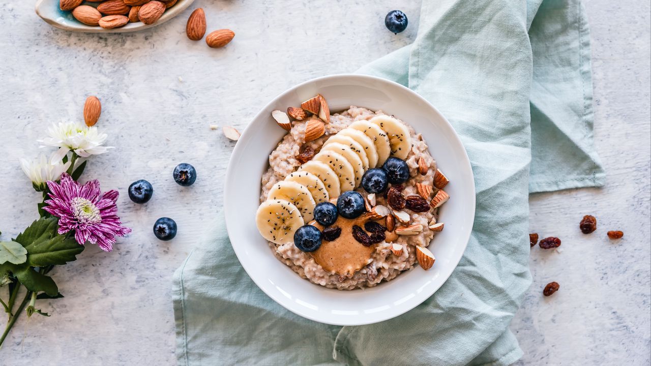 Wallpaper oatmeal, berries, fruits, nuts, breakfast
