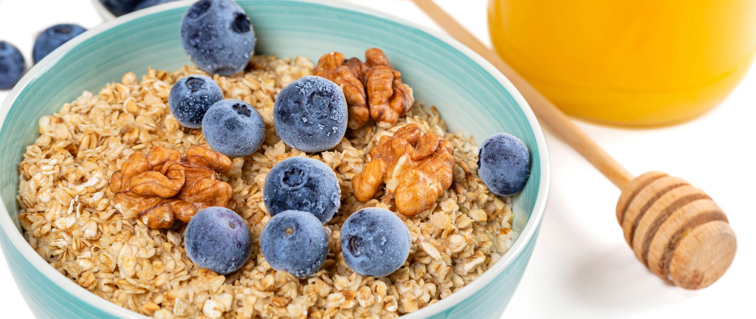 Download wallpaper 2560x1080 oatmeal, berries, nuts, bowl, breakfast ...
