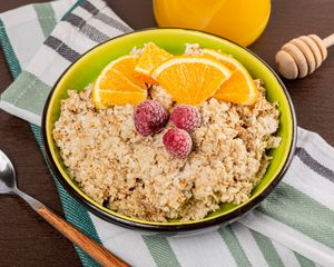 Preview wallpaper oatmeal, porridge, berries, fruit, bowl, breakfast