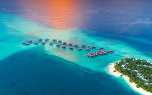 Preview wallpaper ocean, aerial view, bungalow, island, beach, horizon