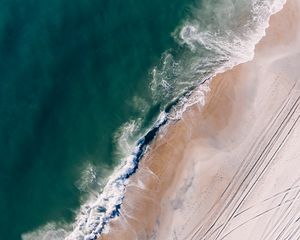 Preview wallpaper ocean, aerial view, surf, sand, foam, water, beach