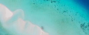 Preview wallpaper ocean, aerial view, water, tropics, sand, beach