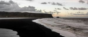 Preview wallpaper ocean, beach, coast, black sand, iceland