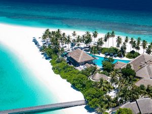 Preview wallpaper ocean, beach, island, maldives, palm, houses