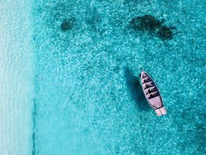 Preview wallpaper ocean, boat, aerial view, water, tropics, summer